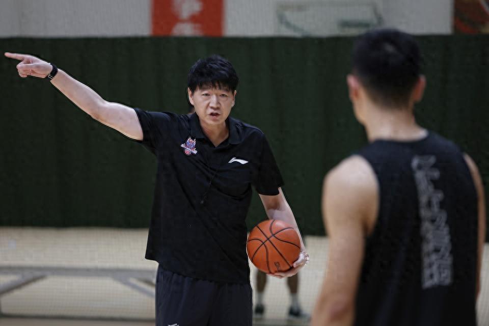 加拿大公开赛第三轮 本土小将冲冠