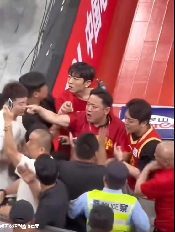 两站网球赛首轮多位选手晋级