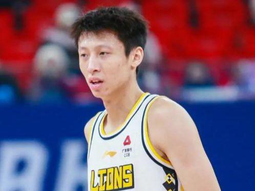 乌法115k欧元买断阿加波夫，结束租借正式加盟