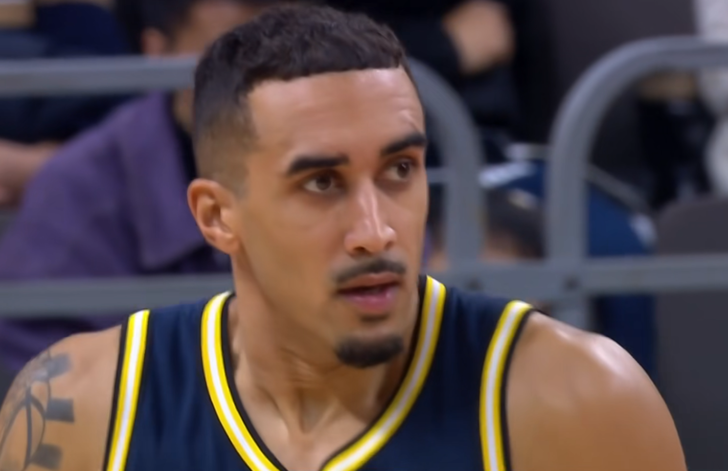 罗马诺：纽卡接近签下阿贾克斯18岁中场斯图尔，总价超2500万欧