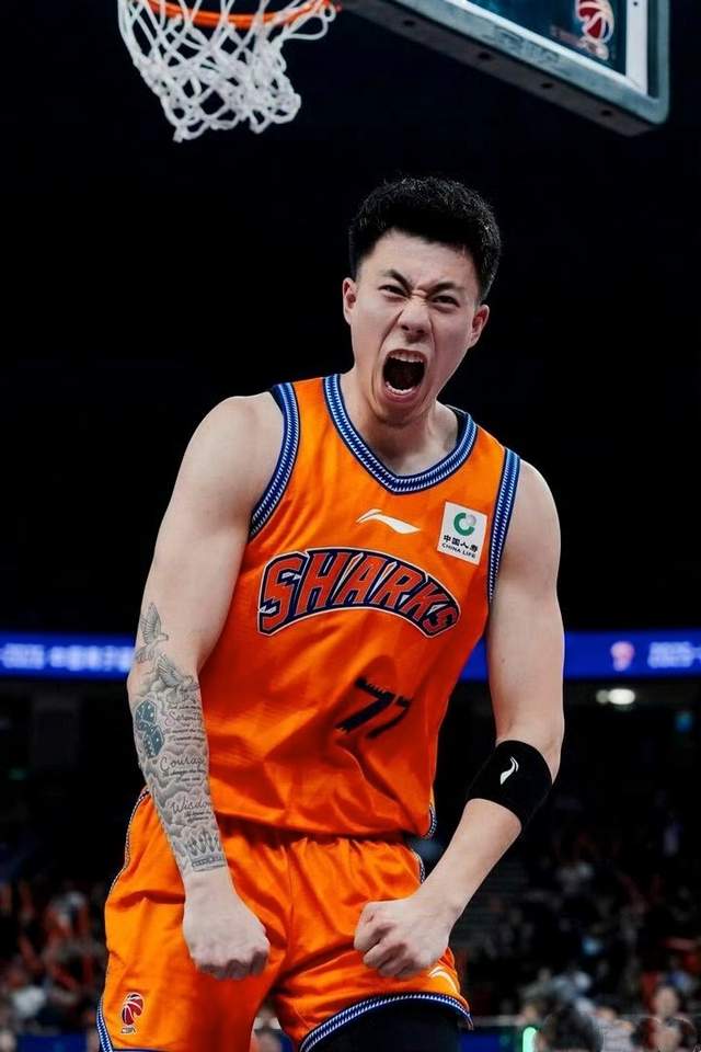 罗马诺:纽卡接近签下阿贾克斯18岁中场斯图尔,总价超2500万欧