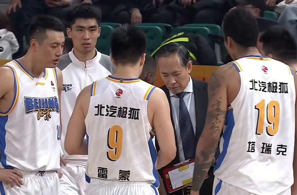 尼克斯夺冠周边销量刷新北美纪录