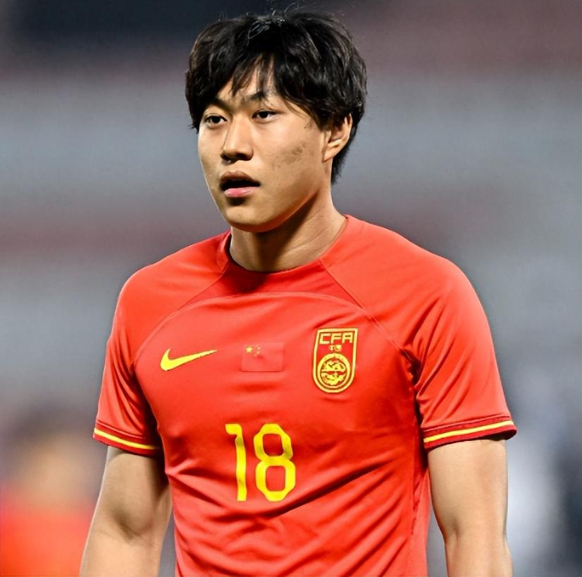 爆了!爆了!文班5年3亿!福克斯离队去尼克斯庆祝!