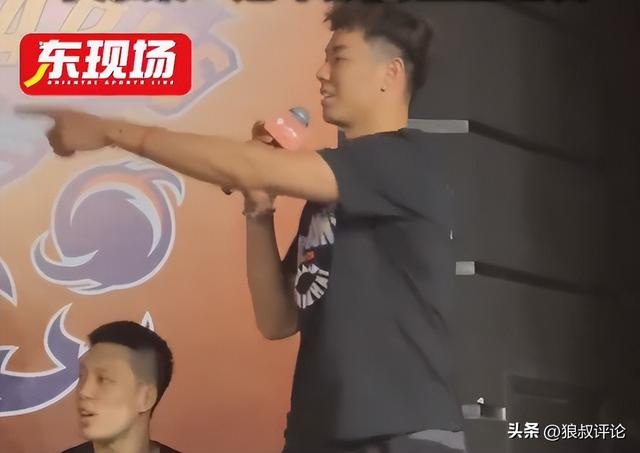 意大利2米23内线退选,加盟维拉诺瓦