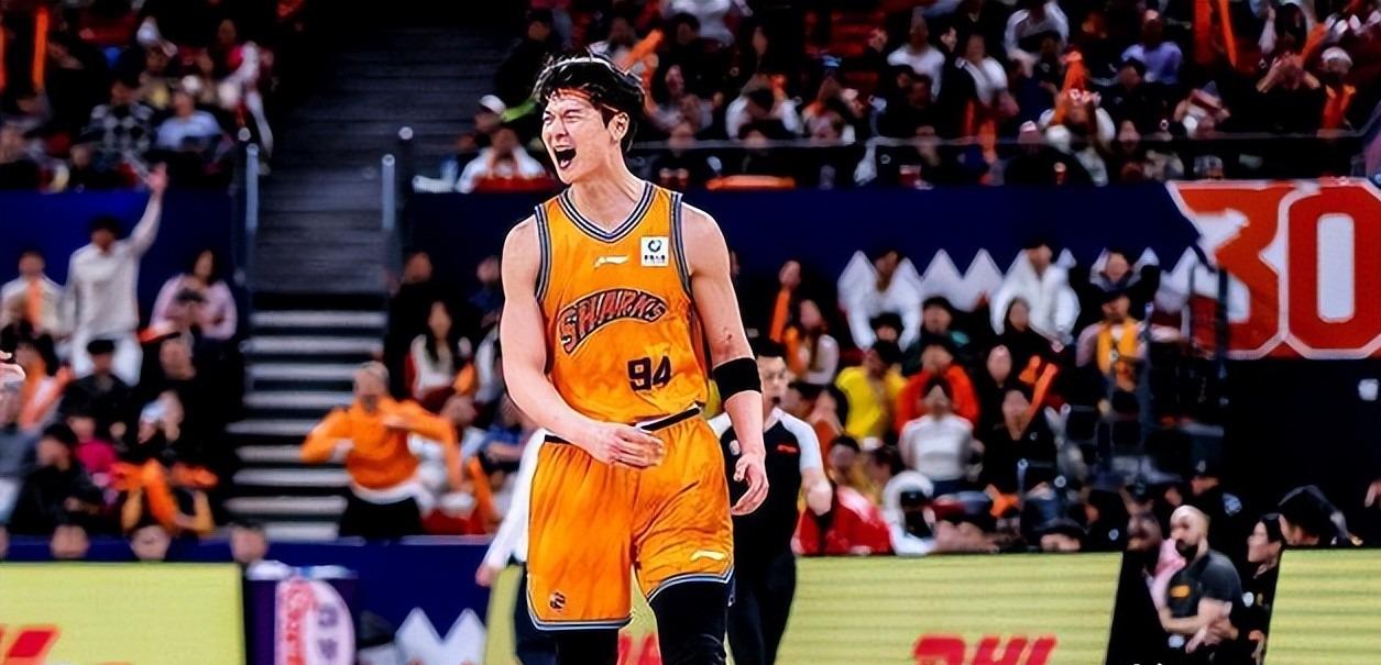 尼克斯太太团赛后计划曝光:一个要宅家烧烤,一个继续当护士