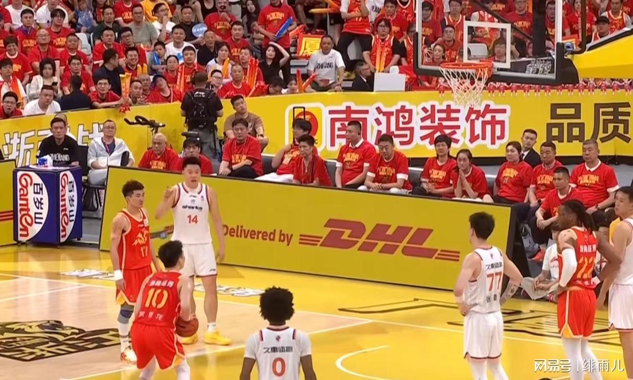 PJ·霍尔伤愈顺利渴望长留黄蜂