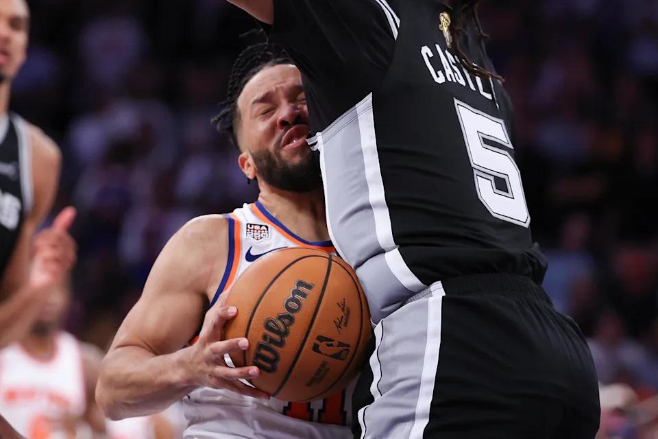 NBA首支单赛季双冠王,尼克斯两项决赛均成功战胜马刺