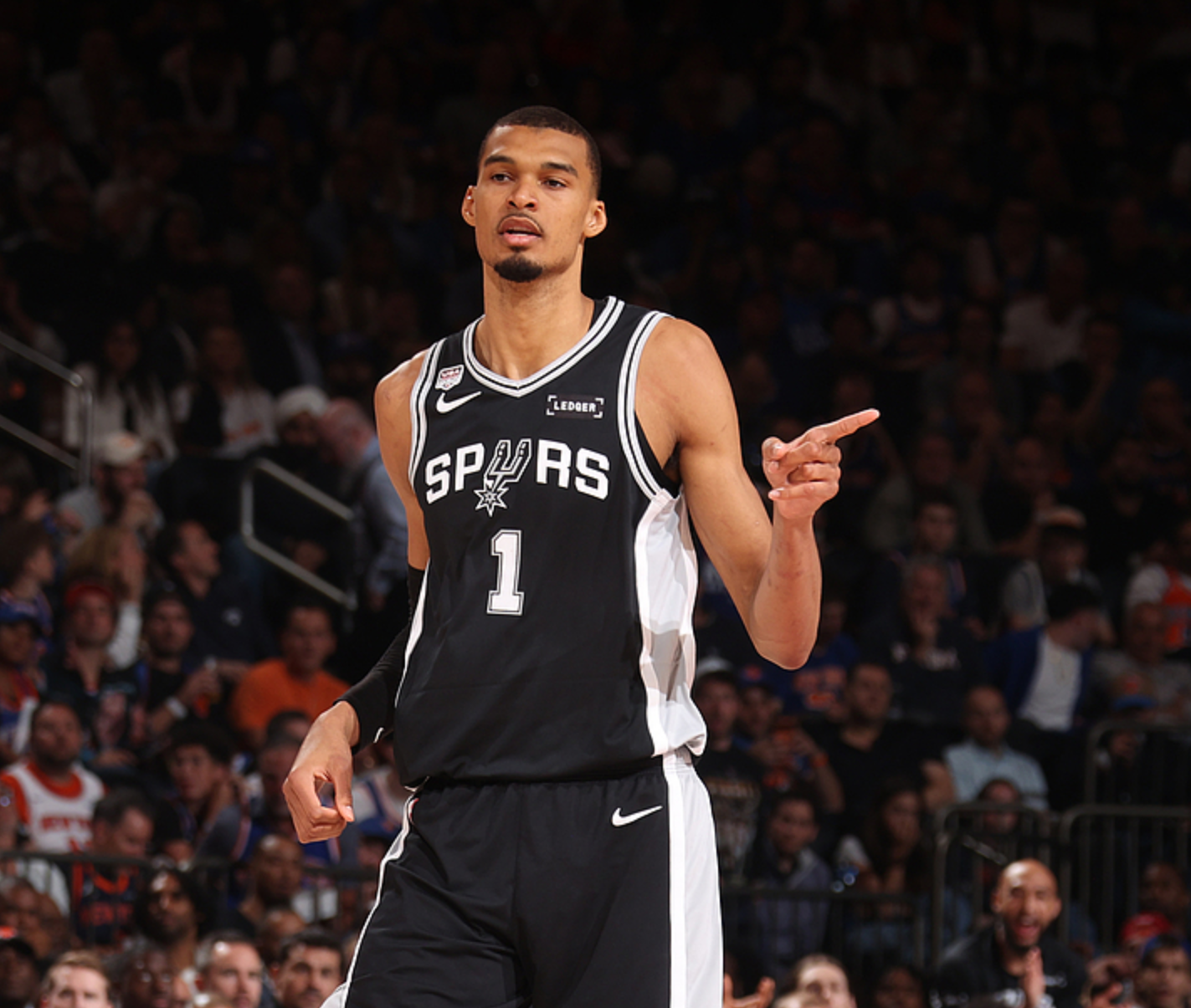 他来了!NBA官方公布总决赛G5裁判:福斯特回归担任主裁判
