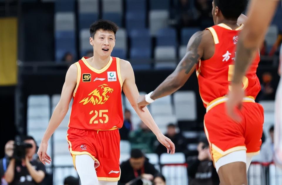 詹姆斯摊牌了:别再讨论我的历史地位!