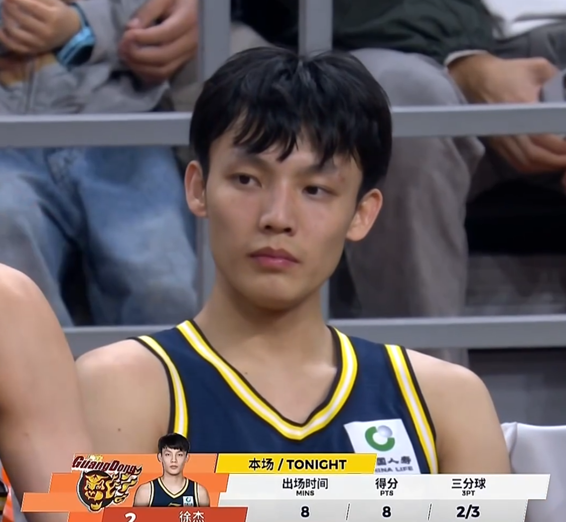 华体会体育-疯狂!4年1.8亿!篮网抢了湖人里夫斯!
