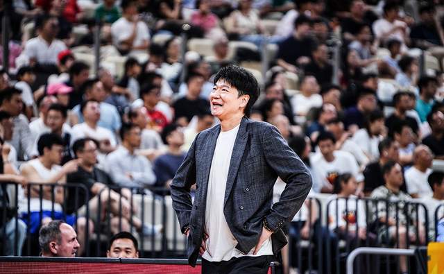尽管季后赛五年内四次被库里淘汰出局,但哈登表现完胜库里?