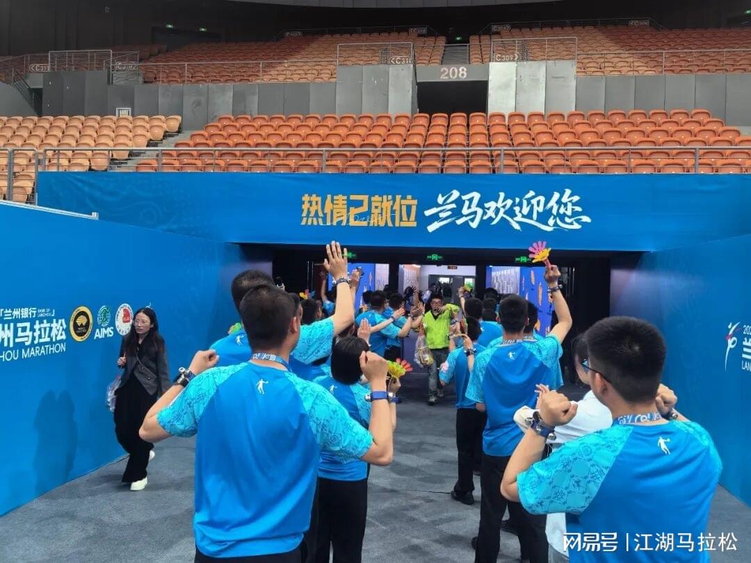学霸港姐王嘉慧晒美照 颜值体态双在线气质出众