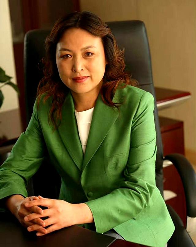 佛得角主帅:全队都保持着冷静,这也让沃齐尼亚感觉更加从容