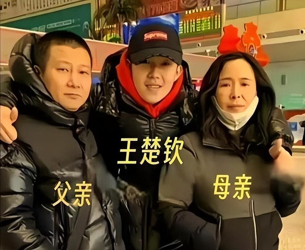 德国队史首次输给希腊!59岁渣叔上任后2场0胜 抱头不敢信:运气差